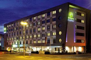 Holiday Inn Express Bremen Airport